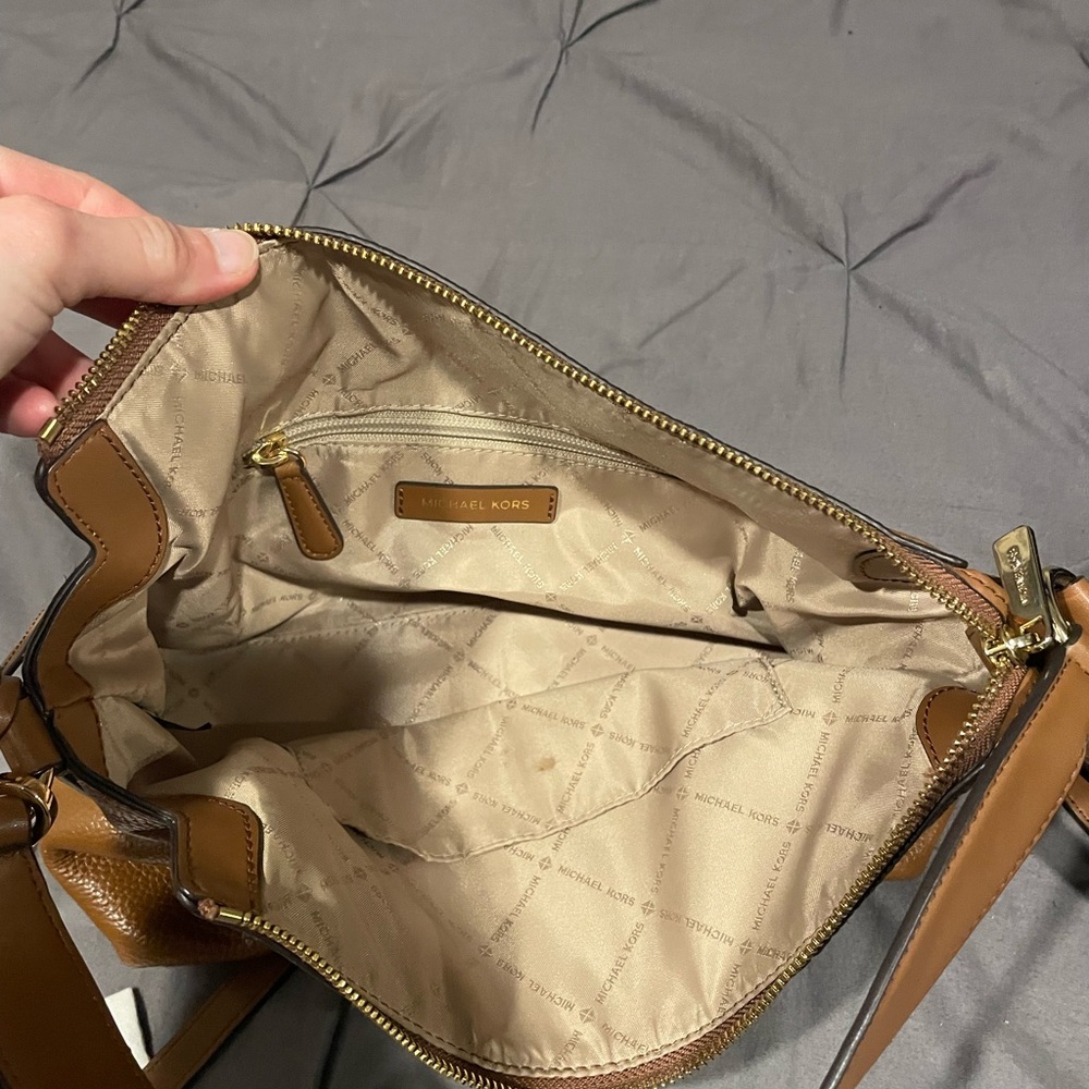MK purse - Picture 2 of 3